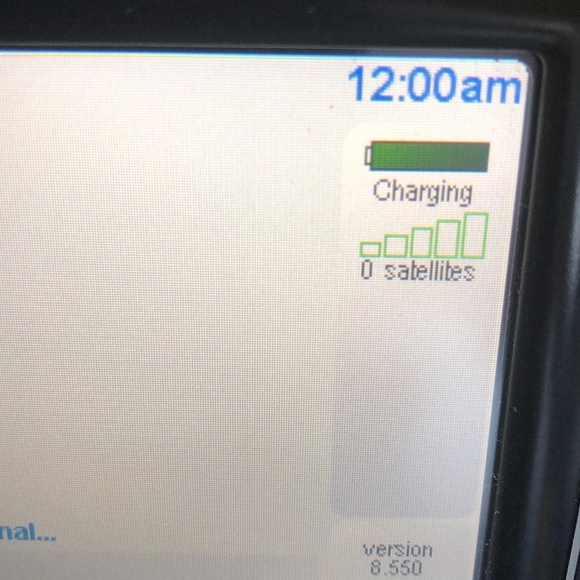 TOMTOM XXL 550T GPS model w/ Lifetime Traffic Edition - 5” screen - Picture 11 of 15